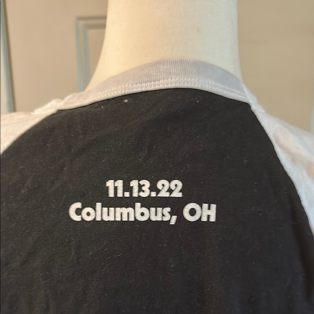 Black and White VetsAid Graphic Tee - Picture 4 of 6